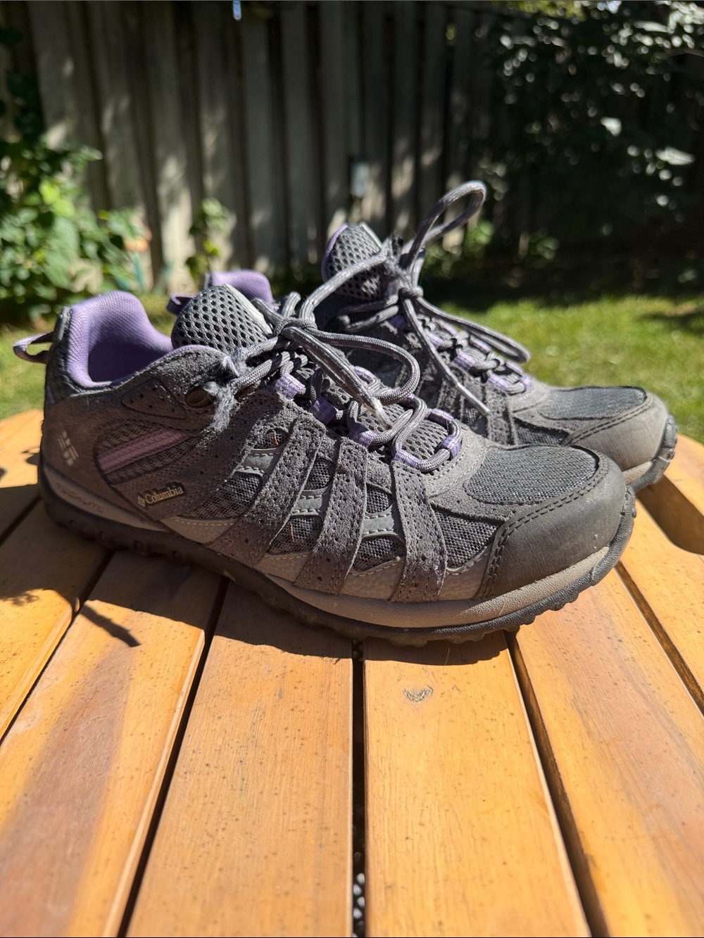 Columbia Trail Shoes – Women’s 9.5 – Excellent Condition